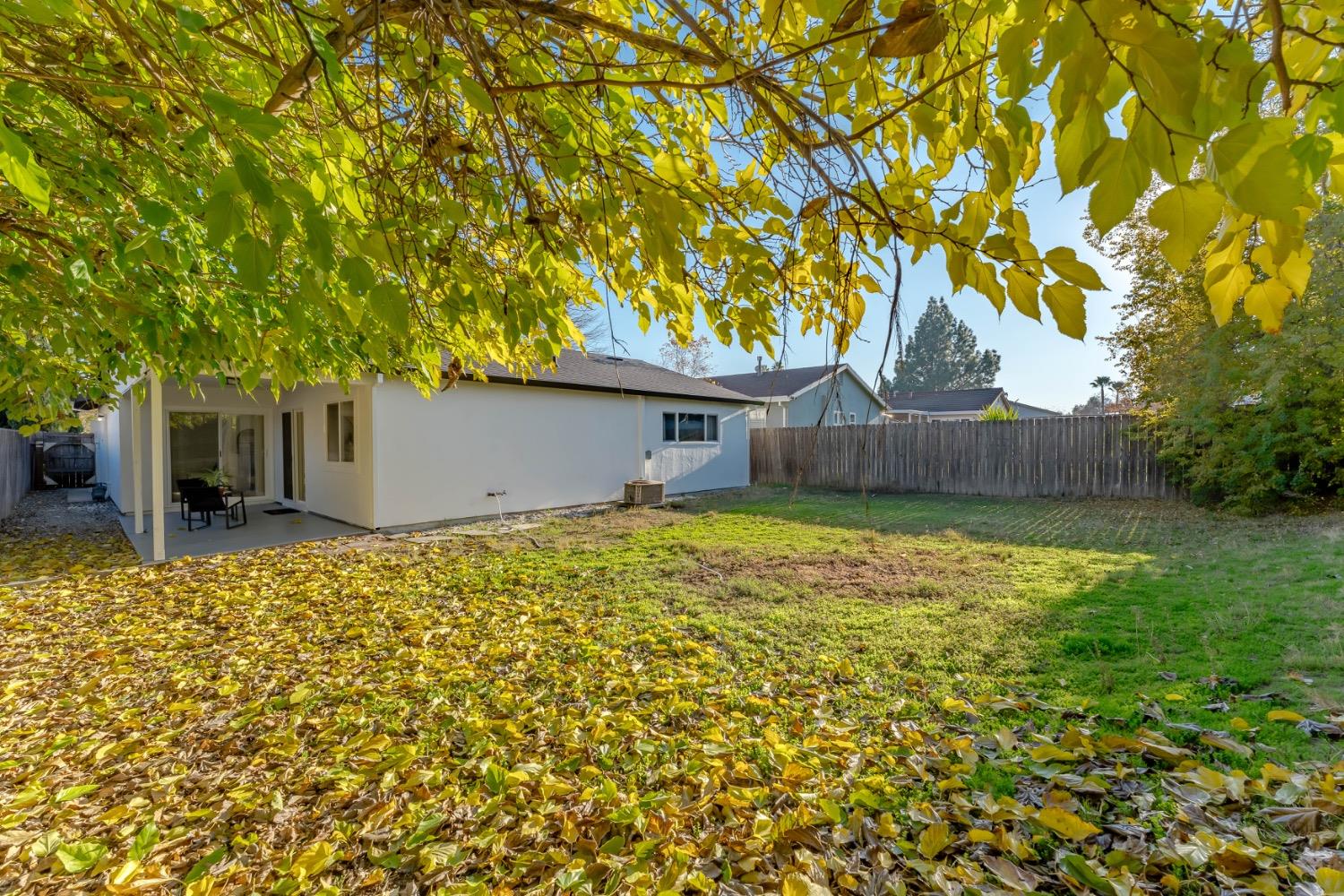 Detail Gallery Image 22 of 27 For 7033 Buskirk Dr., Sacramento,  CA 95842 - 3 Beds | 2 Baths