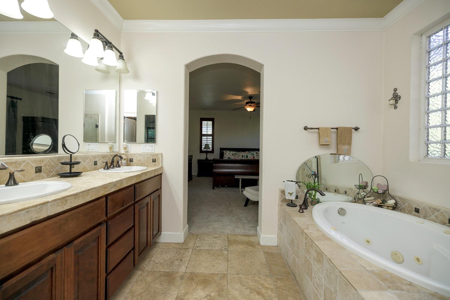 Detail Gallery Image 39 of 61 For 103 Belluno Dr, Stockton,  CA 95209 - 4 Beds | 2/1 Baths