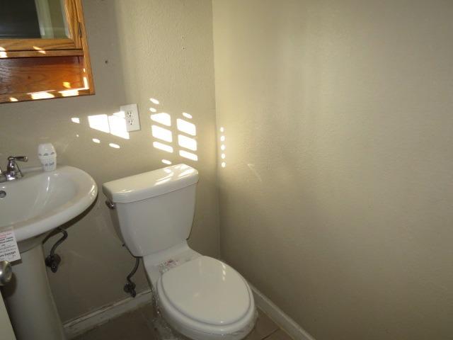 Detail Gallery Image 7 of 13 For 1317 Freeman St, Marysville,  CA 95901 - 3 Beds | 1/1 Baths