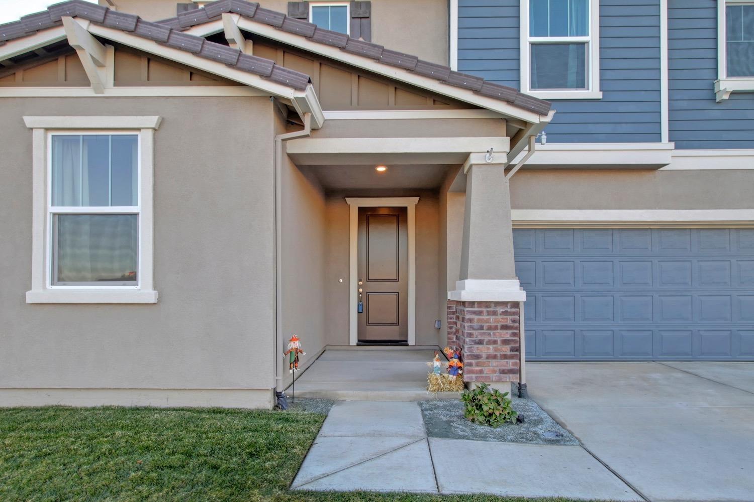 Detail Gallery Image 2 of 45 For 1456 Kensington Dr, Plumas Lake,  CA 95961 - 3 Beds | 2/1 Baths