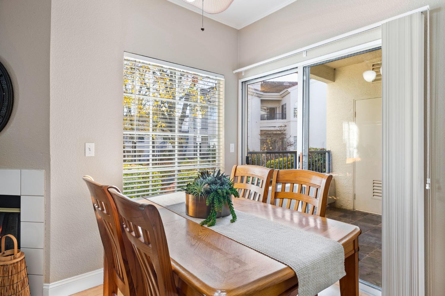 Detail Gallery Image 13 of 54 For 403 Beachcomber Dr #1020,  Rocklin,  CA 95677 - 2 Beds | 2 Baths