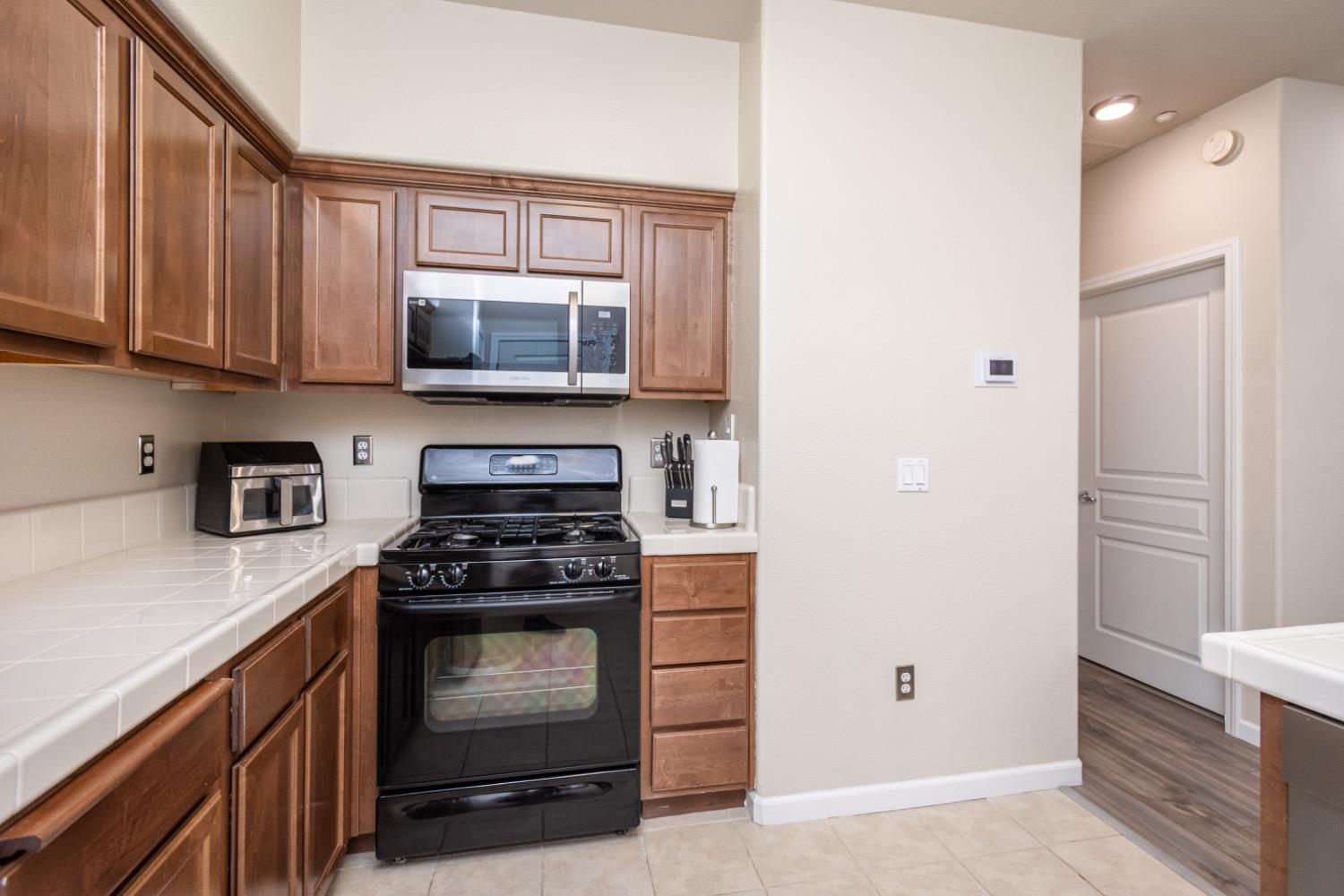 Detail Gallery Image 25 of 64 For 9640 Coney Island Cir, Elk Grove,  CA 95758 - 1 Beds | 1 Baths