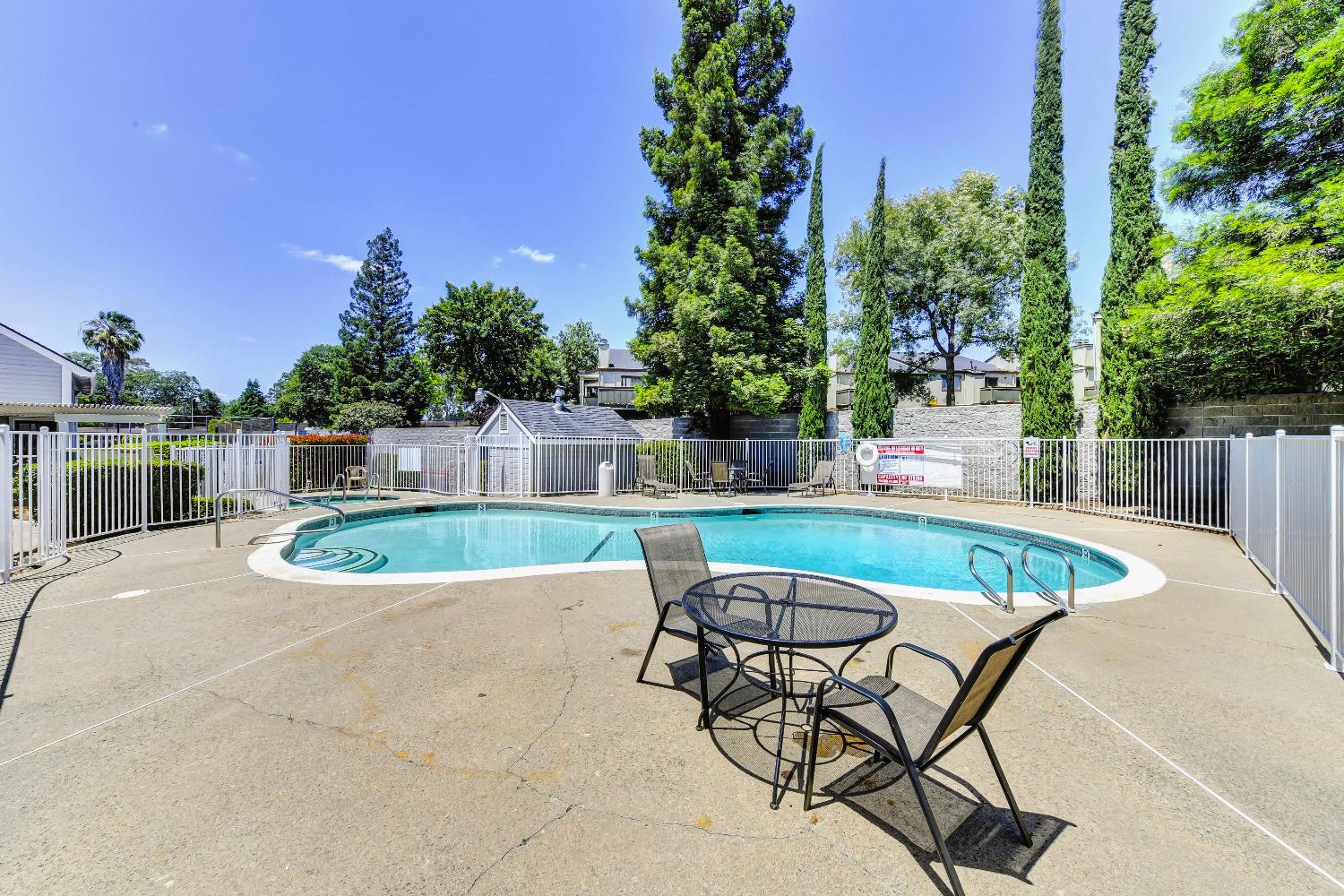 Auburn Oaks Court #N, Citrus Heights, California image 35