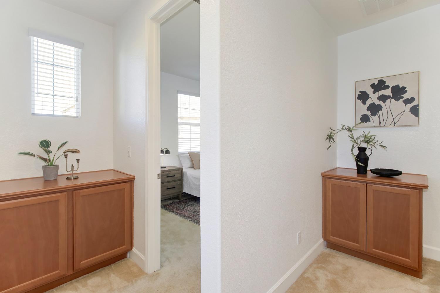 Detail Gallery Image 21 of 45 For 906 Blossom Rock Ln, Folsom,  CA 95630 - 3 Beds | 2/1 Baths