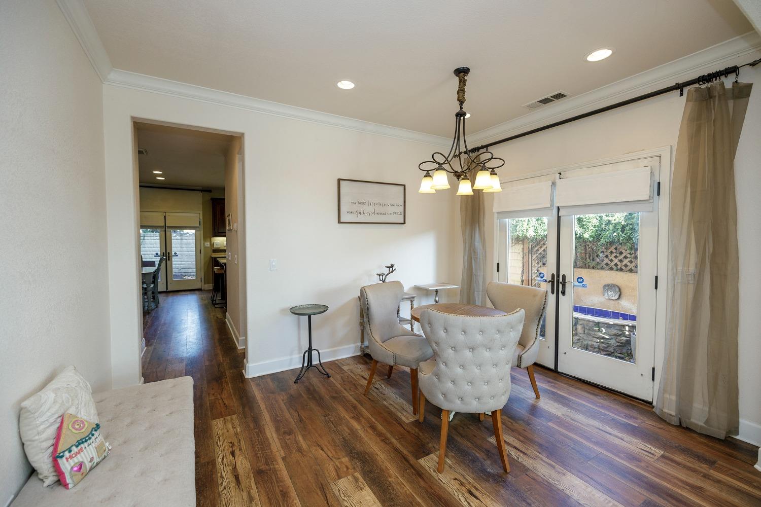 Detail Gallery Image 11 of 61 For 103 Belluno Dr, Stockton,  CA 95209 - 4 Beds | 2/1 Baths