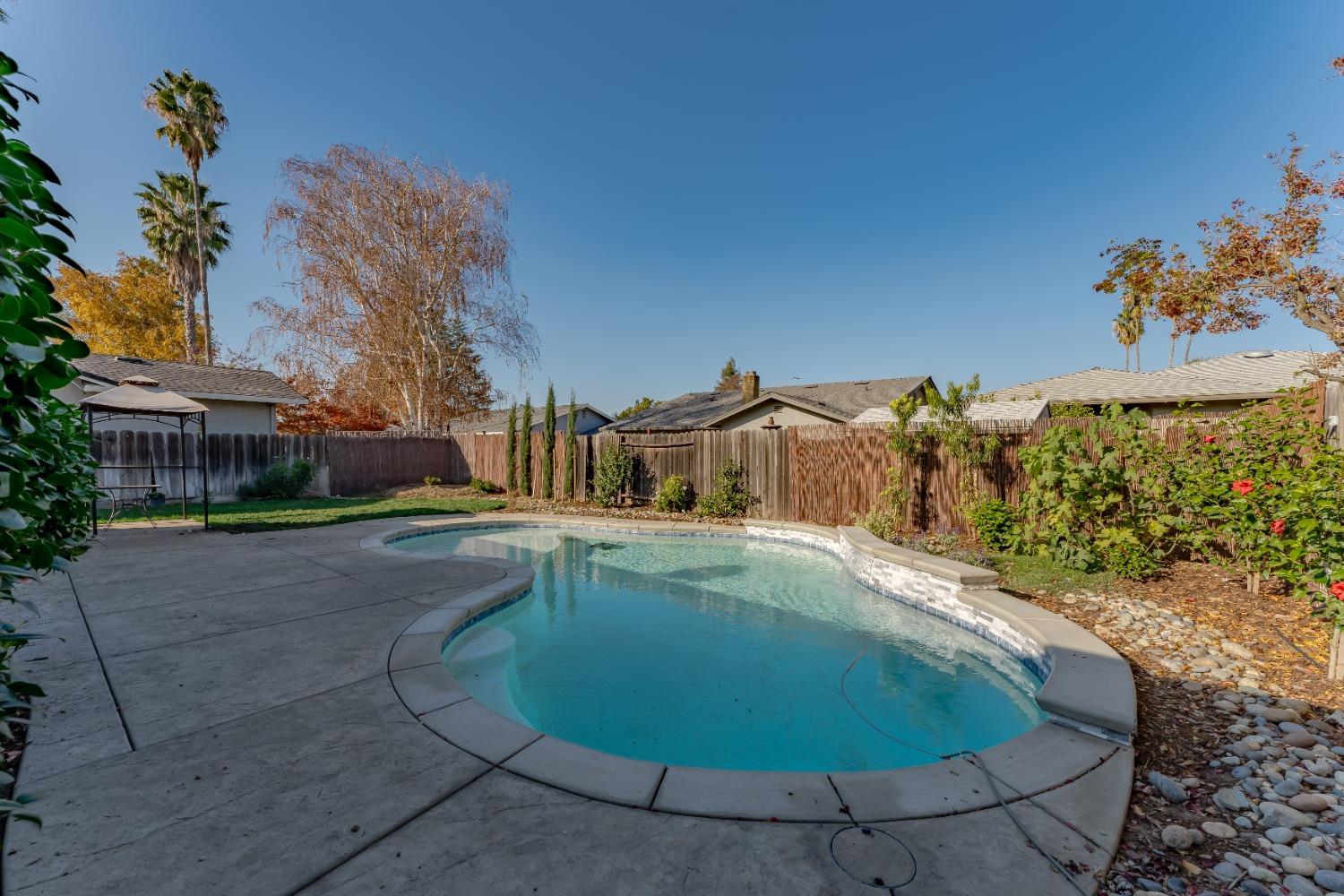 Detail Gallery Image 28 of 30 For 1139 Bradford Cir, Lodi,  CA 95240 - 4 Beds | 2 Baths