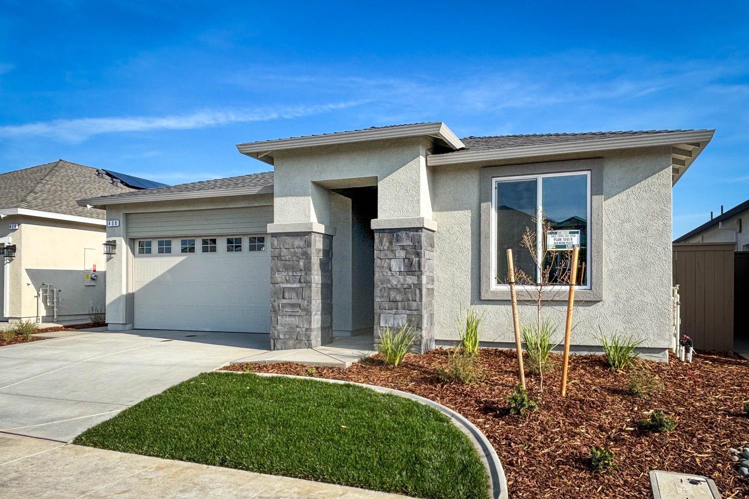 Detail Gallery Image 1 of 6 For 408 Mena Pl, Roseville,  CA 95747 - 3 Beds | 2 Baths