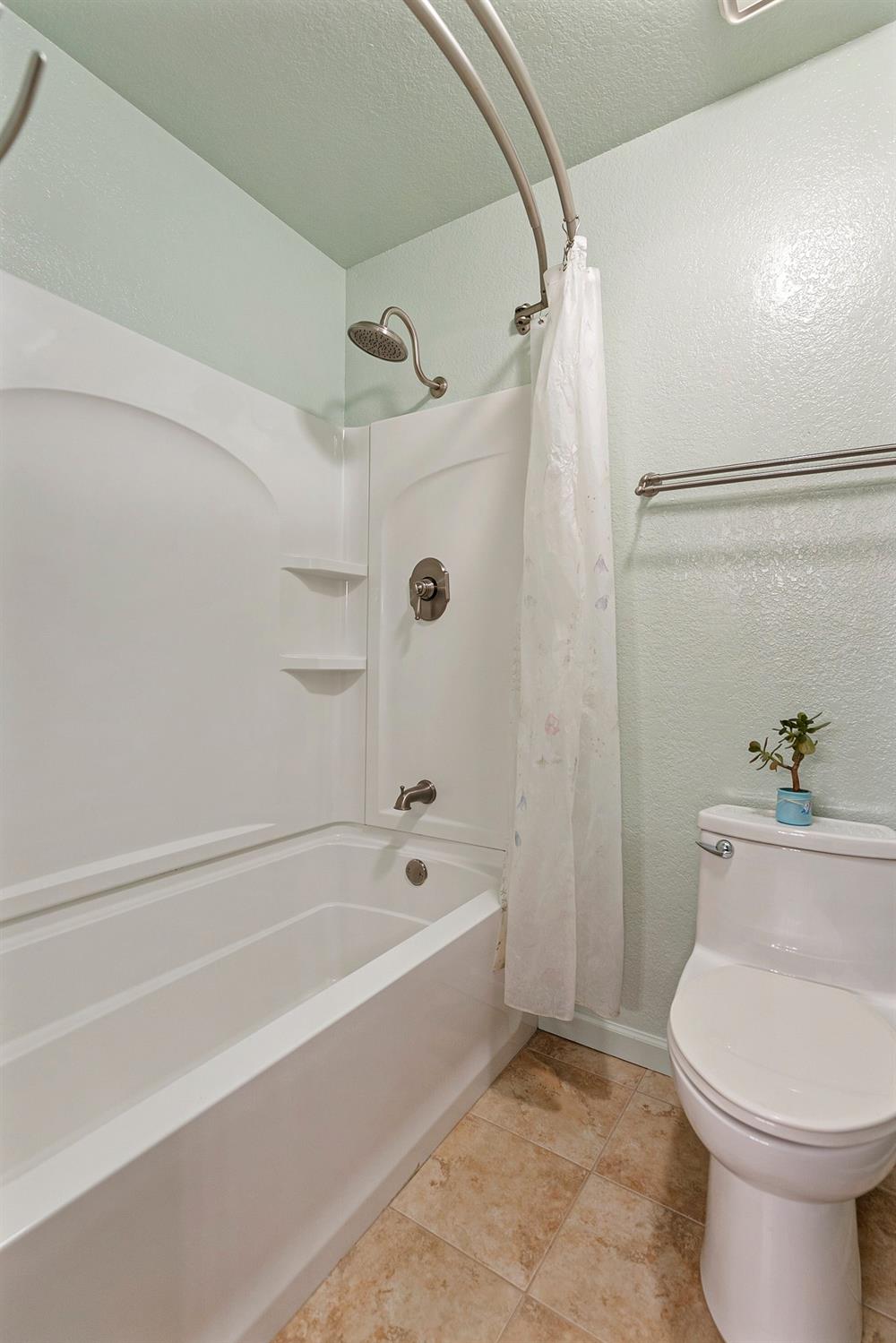 Detail Gallery Image 30 of 49 For 3130 Angel Dr, Stockton,  CA 95209 - 3 Beds | 2 Baths