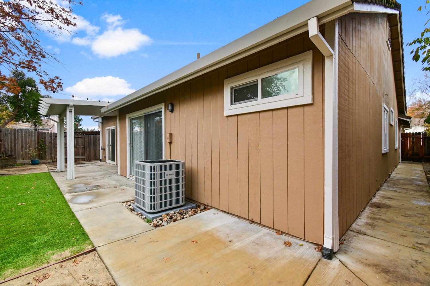 Detail Gallery Image 51 of 52 For 5320 Hill Creek Ct, Antelope,  CA 95843 - 4 Beds | 2 Baths