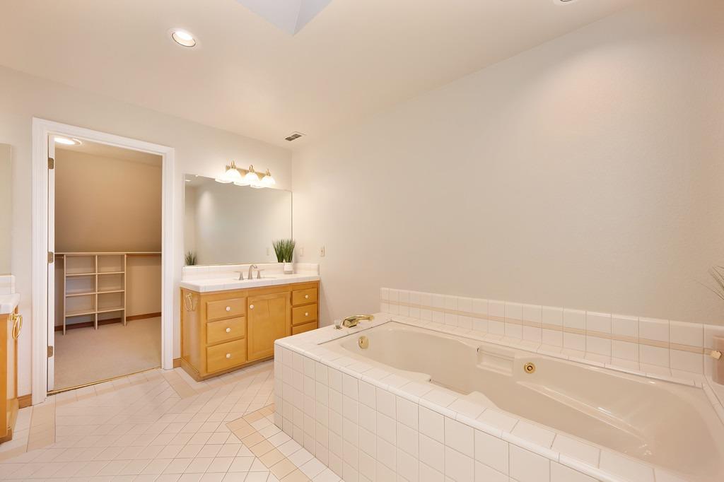 Detail Gallery Image 45 of 71 For 6301 Rio Blanco Dr, Rancho Murieta,  CA 95683 - 3 Beds | 2/1 Baths