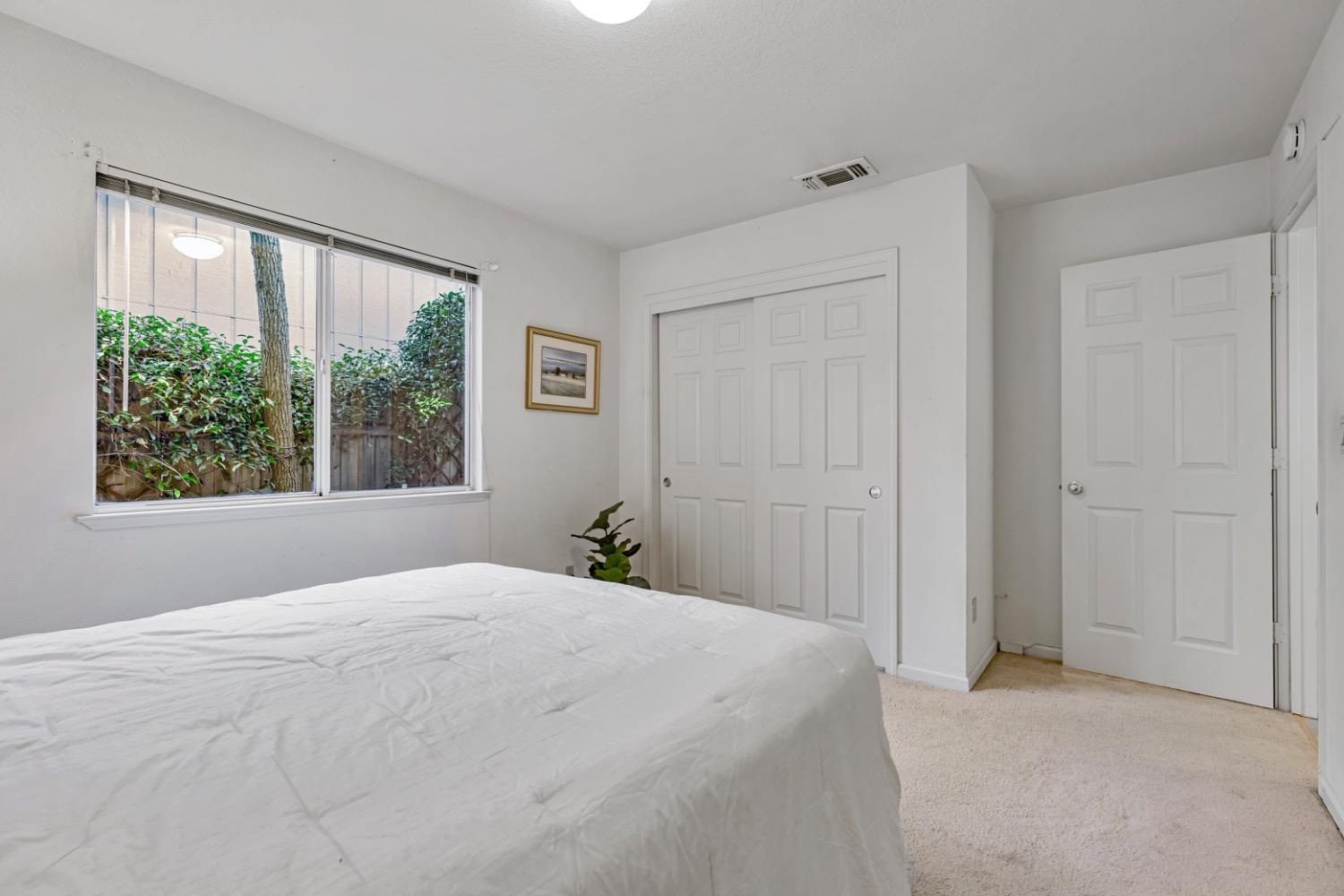 Detail Gallery Image 17 of 42 For 5136 Walnut Place Ln, Carmichael,  CA 95608 - 3 Beds | 2 Baths