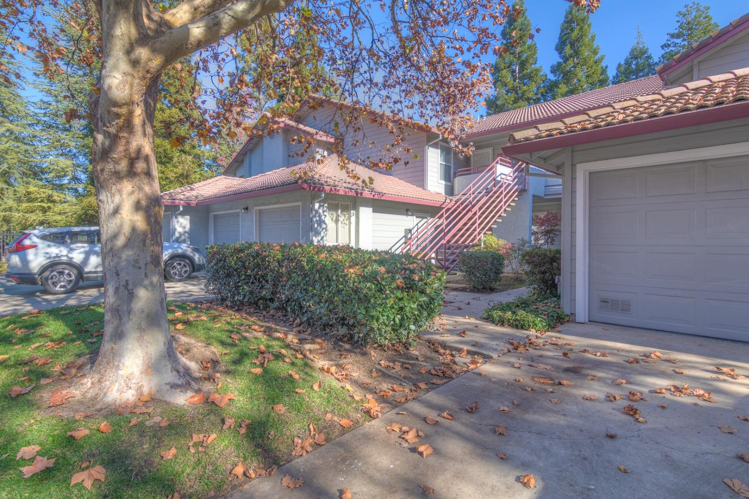 Detail Gallery Image 3 of 37 For 7340 Hamden Pl #104,  Sacramento,  CA 95842 - 3 Beds | 2 Baths