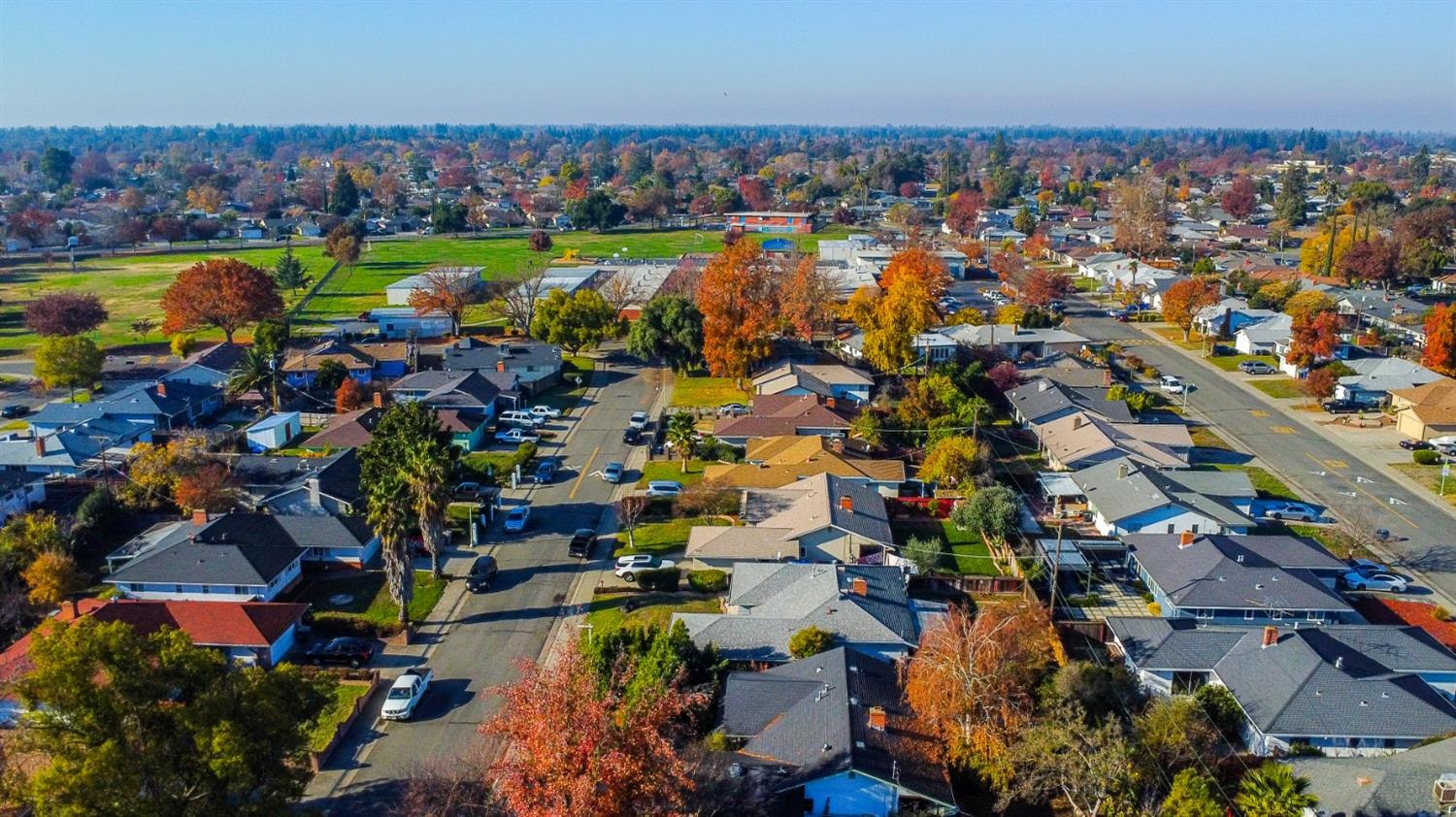 Detail Gallery Image 33 of 34 For 1949 Newport Ave, Sacramento,  CA 95822 - 3 Beds | 2 Baths