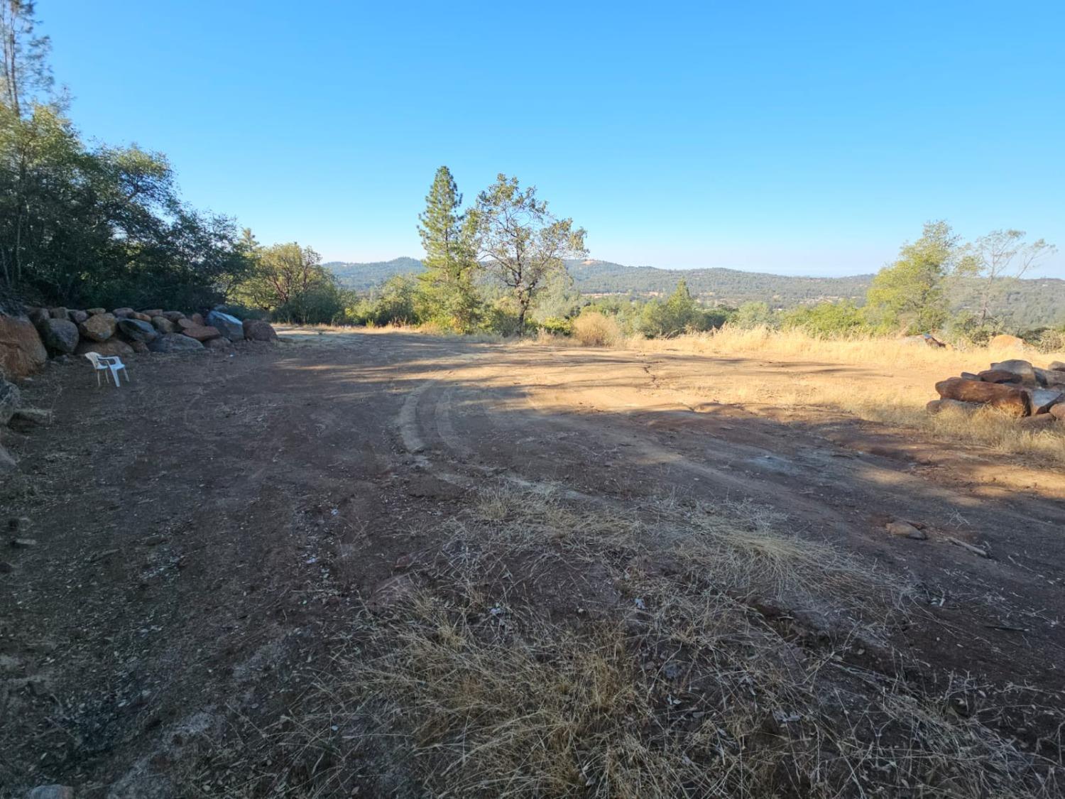 Cloudburst Way, Penn Valley, California image 2