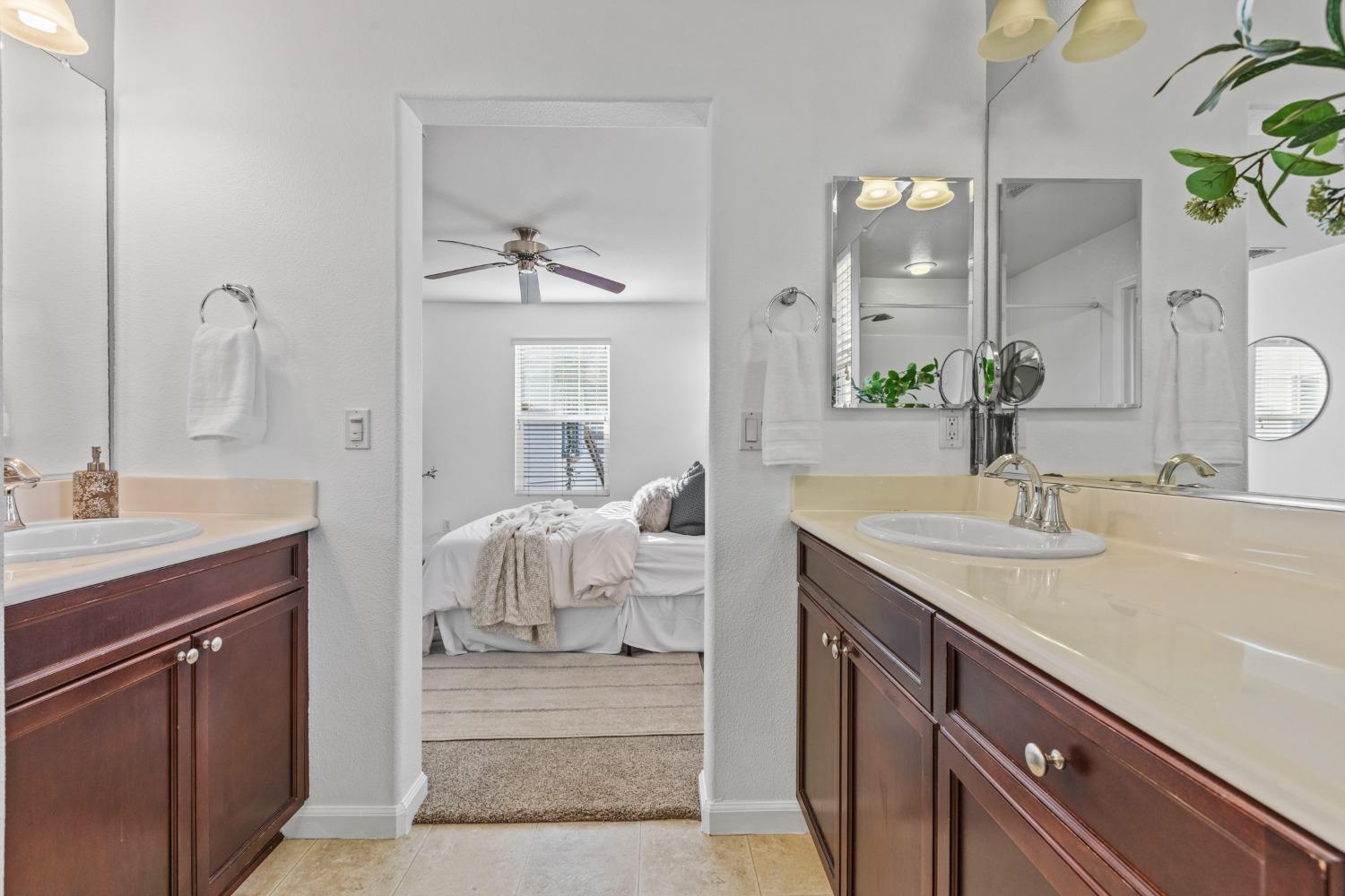 Detail Gallery Image 27 of 44 For 1192 Impressionist Loop, Roseville,  CA 95747 - 3 Beds | 2/1 Baths