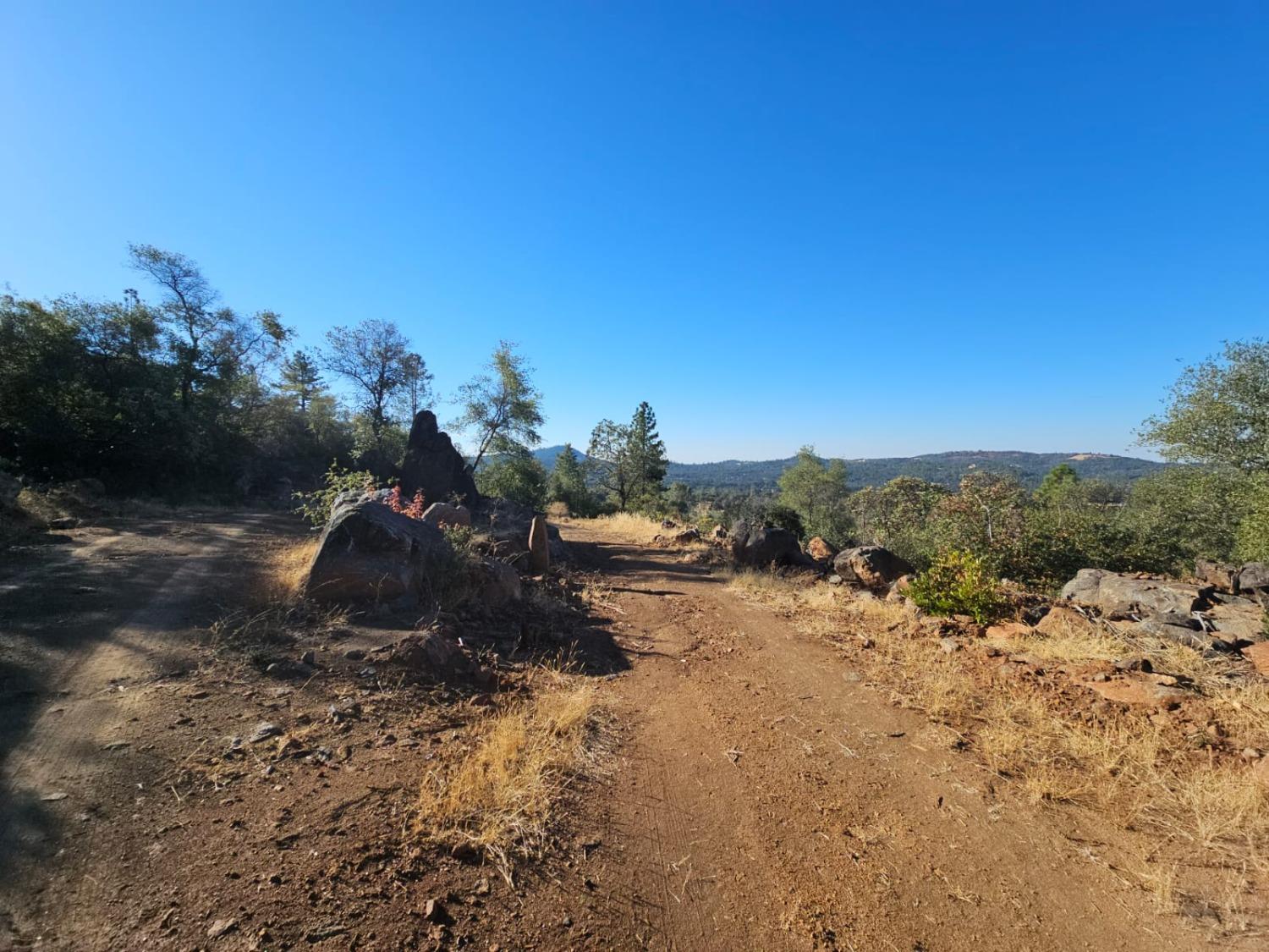 Cloudburst Way, Penn Valley, California image 6