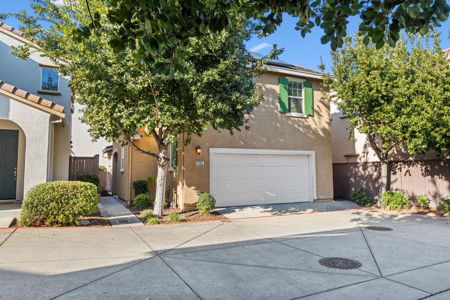 Detail Gallery Image 3 of 44 For 1192 Impressionist Loop, Roseville,  CA 95747 - 3 Beds | 2/1 Baths