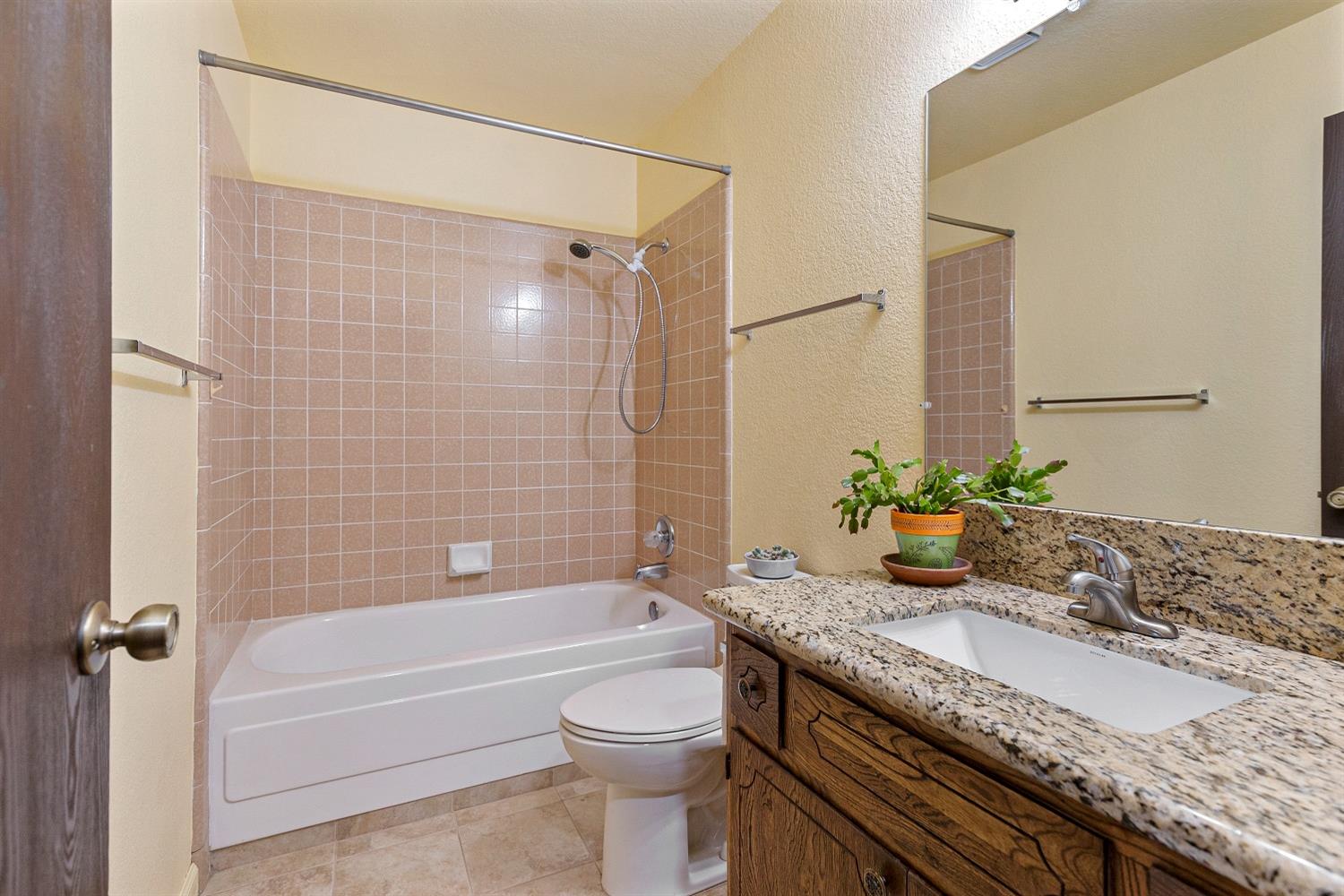 Detail Gallery Image 21 of 49 For 3130 Angel Dr, Stockton,  CA 95209 - 3 Beds | 2 Baths