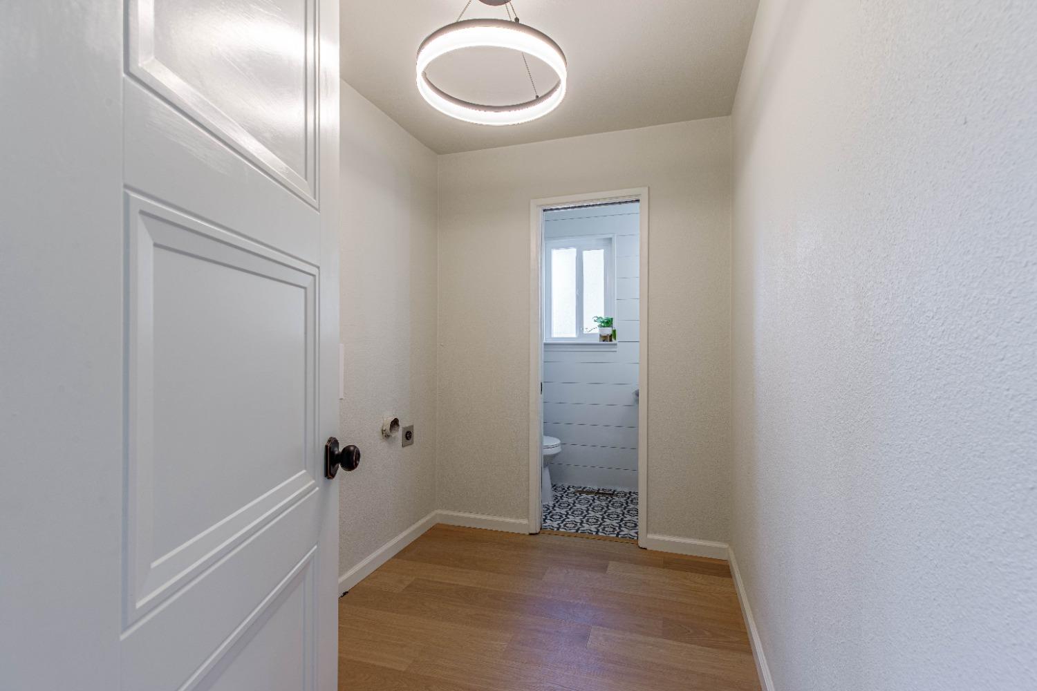 Detail Gallery Image 37 of 55 For 300 Hastings Ln, Modesto,  CA 95350 - 4 Beds | 2/1 Baths