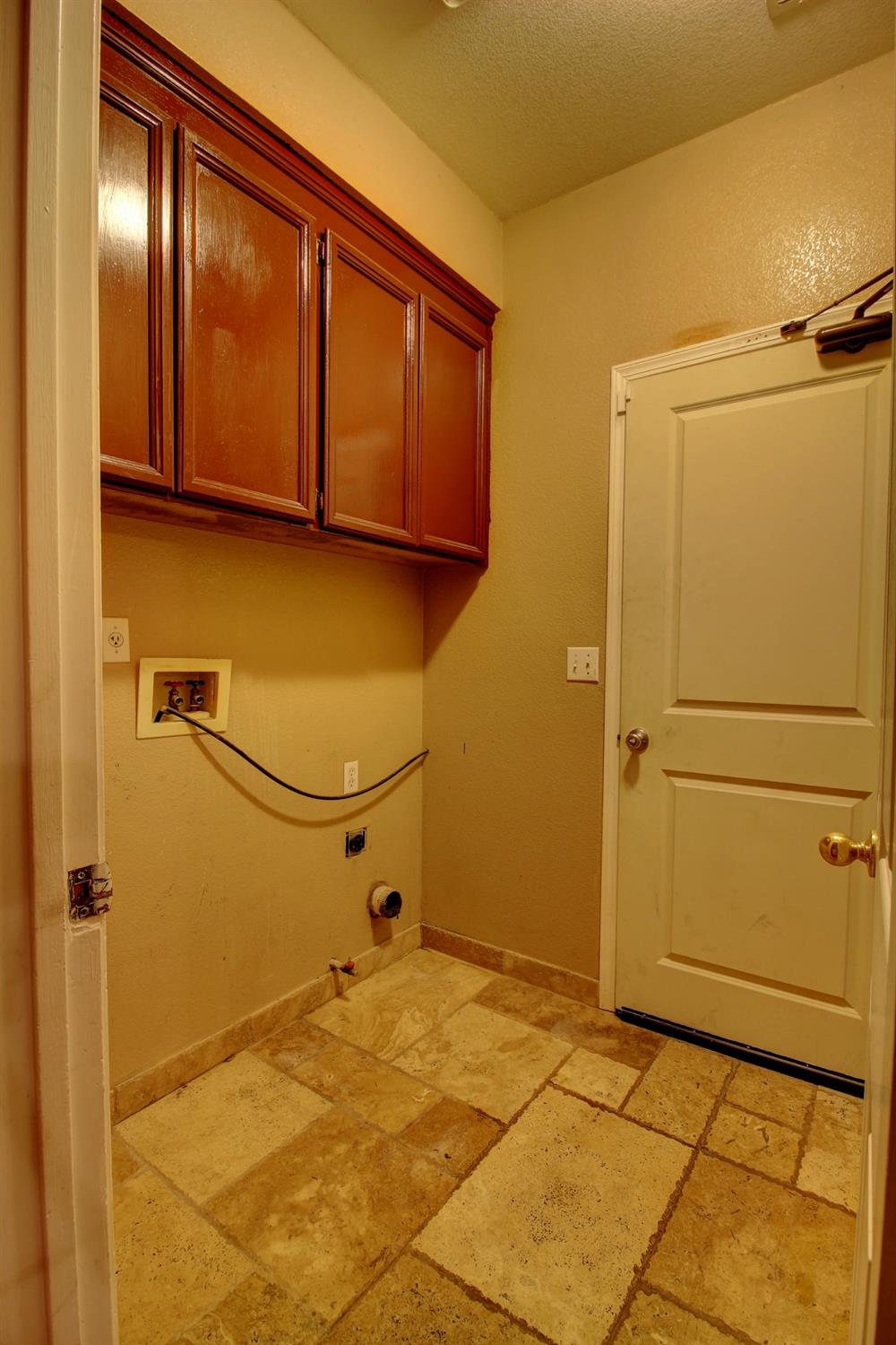 Detail Gallery Image 36 of 47 For 726 William Moss Blvd, Stockton,  CA 95206 - 3 Beds | 2 Baths