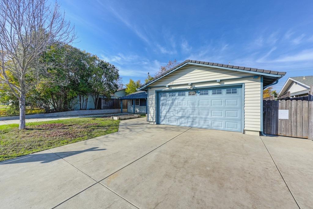 Detail Gallery Image 42 of 43 For 6445 Everest Way, Sacramento,  CA 95842 - 3 Beds | 2 Baths