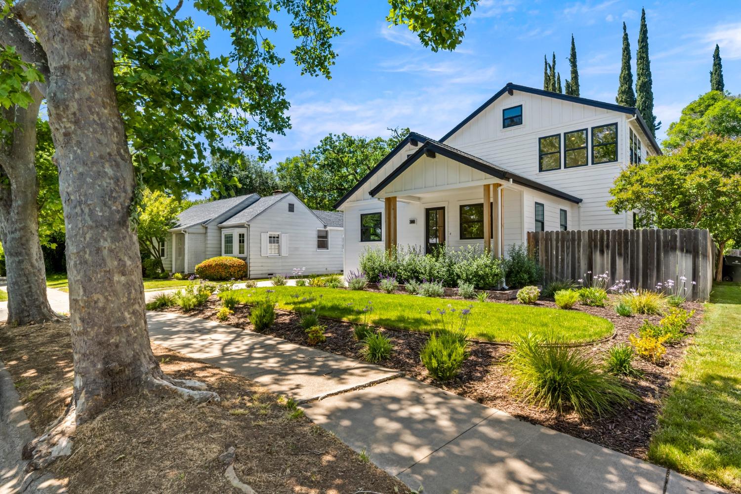 Detail Gallery Image 54 of 74 For 700 42nd St, Sacramento,  CA 95819 - 4 Beds | 3 Baths