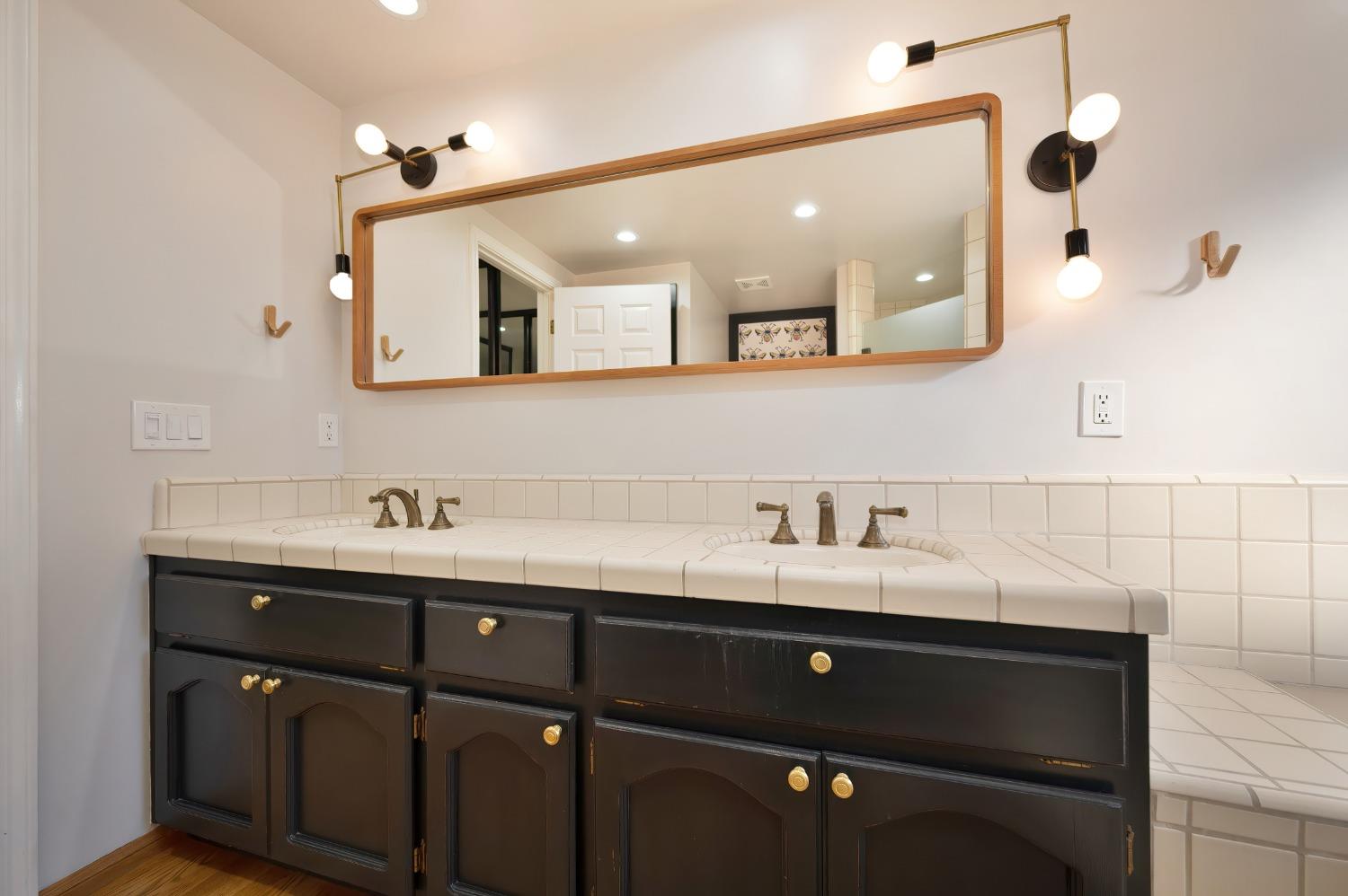 Detail Gallery Image 30 of 52 For 293 Castlewood Cir, Roseville,  CA 95678 - 2 Beds | 2/1 Baths