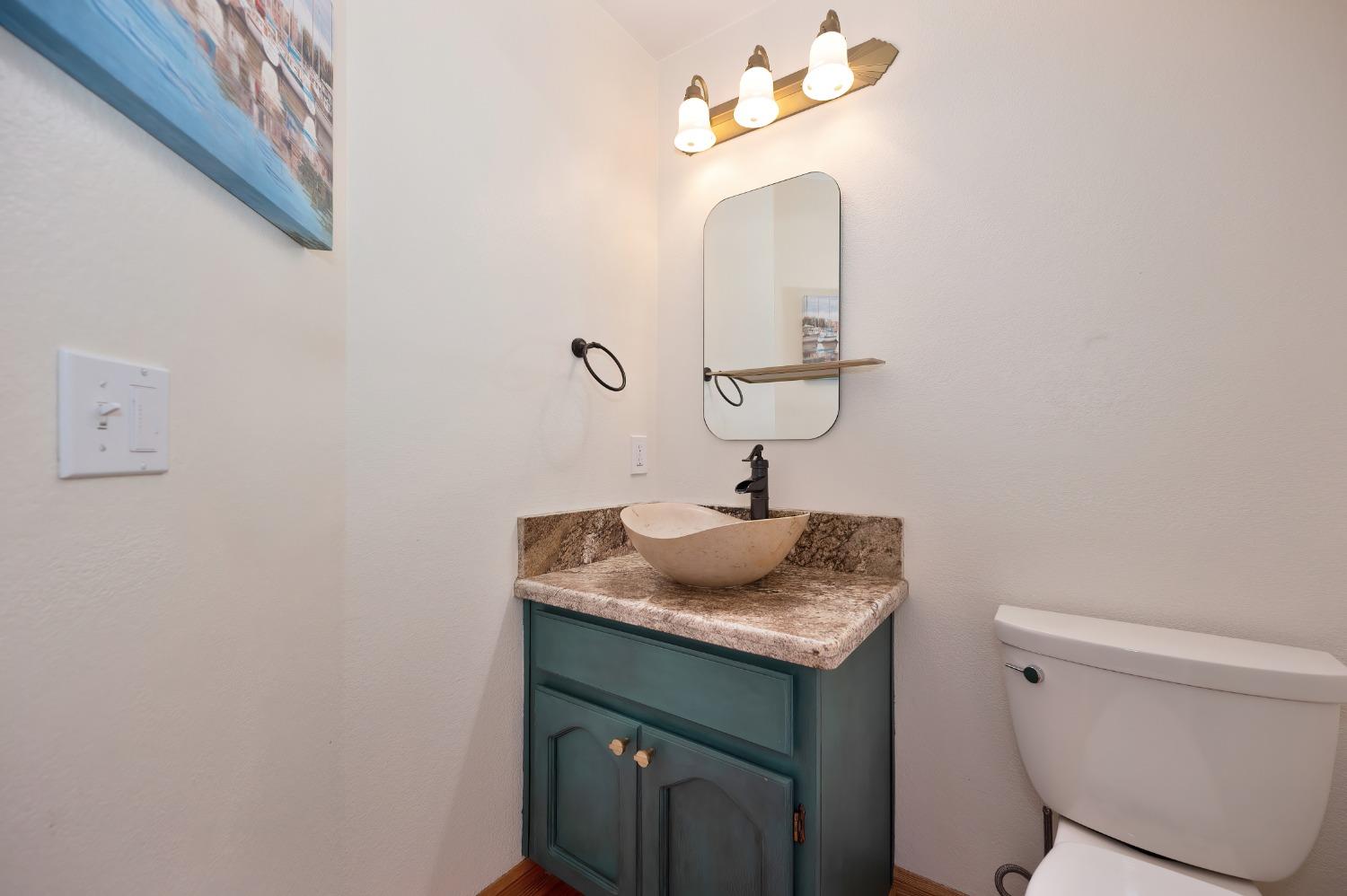 Detail Gallery Image 32 of 52 For 293 Castlewood Cir, Roseville,  CA 95678 - 2 Beds | 2/1 Baths