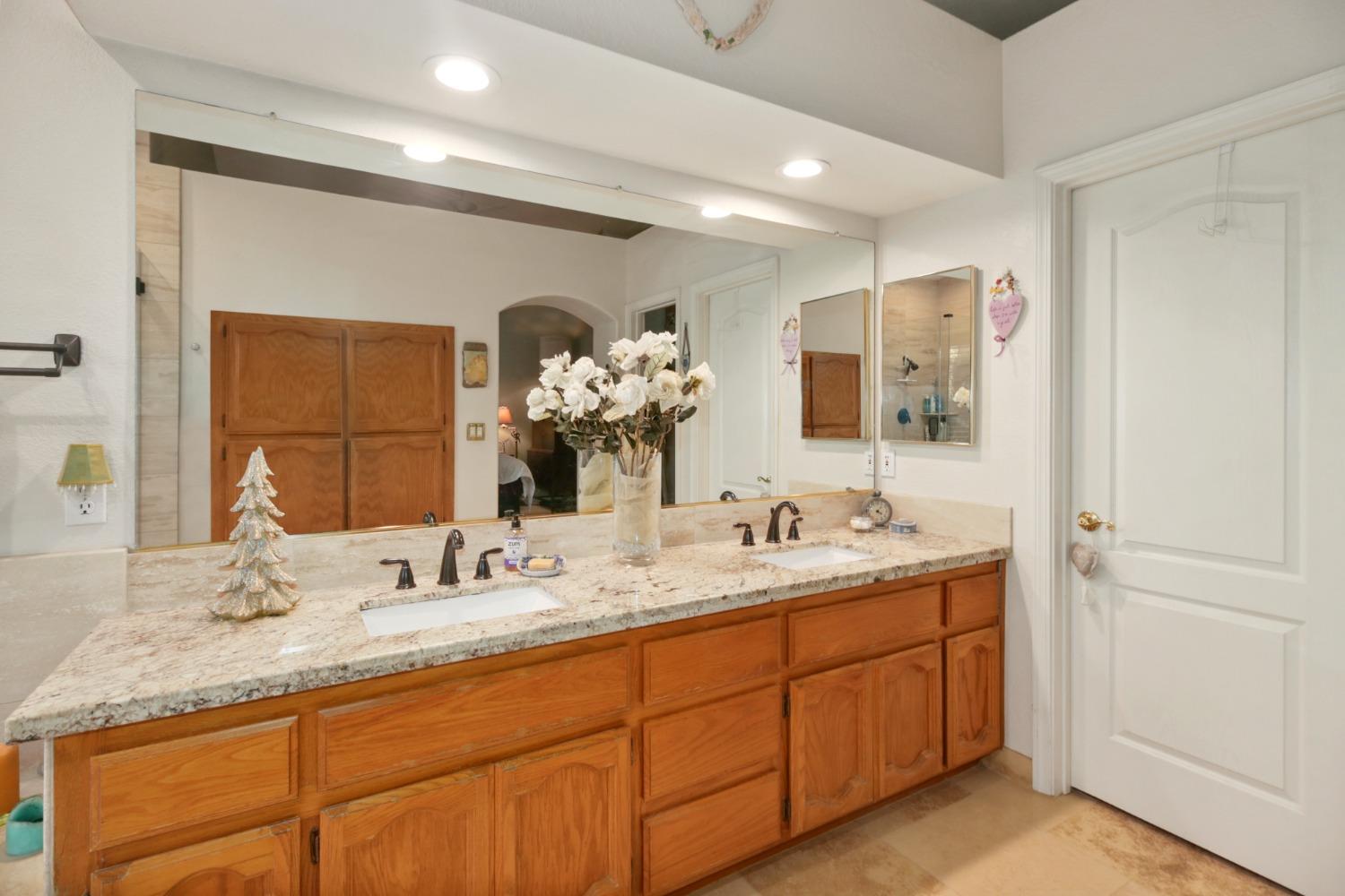 Detail Gallery Image 16 of 22 For 182 John Henry Cir, Folsom,  CA 95630 - 4 Beds | 2 Baths