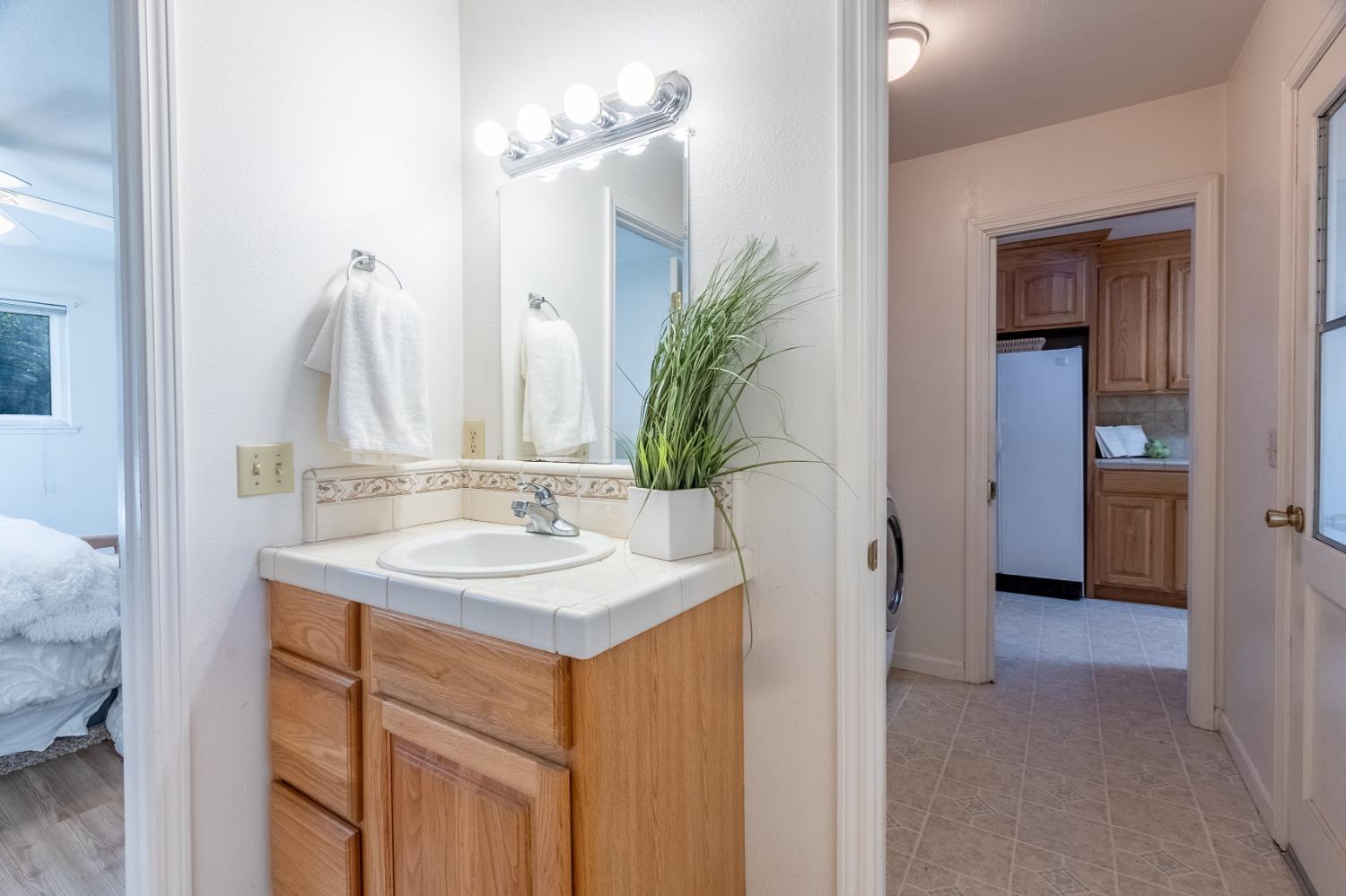 Detail Gallery Image 15 of 41 For 2873 Camino Heights Dr, Camino,  CA 95709 - 3 Beds | 2 Baths