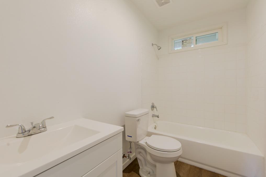 Detail Gallery Image 15 of 33 For 2304 Euclid, Stockton,  CA 95205 - 3 Beds | 2 Baths