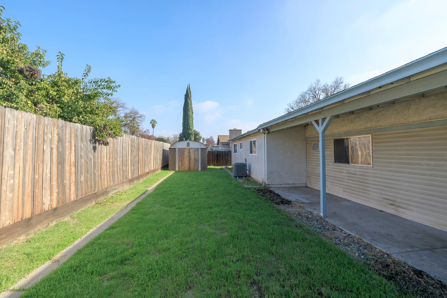 Detail Gallery Image 31 of 34 For 1601 San Carlos Ln, Modesto,  CA 95355 - 3 Beds | 2 Baths