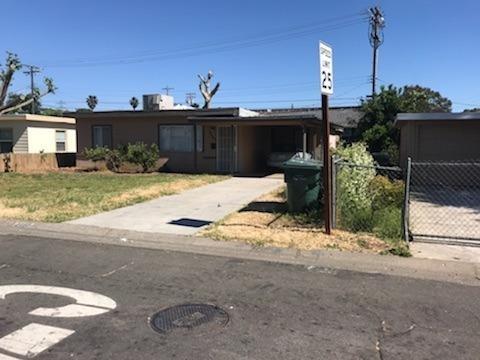 Detail Gallery Image 1 of 8 For 2155 Whippoorwill Ln, Sacramento,  CA 95821 - 2 Beds | 1 Baths