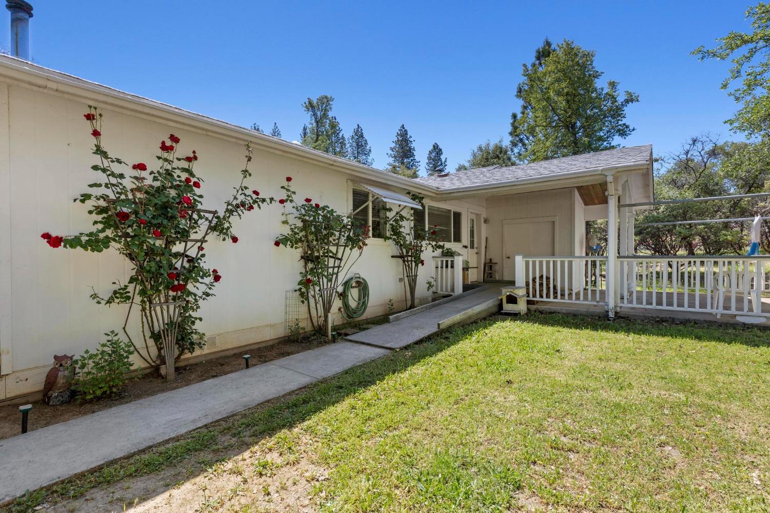 Detail Gallery Image 27 of 44 For 13815 Meadow Valley Rd, Oregon House,  CA 95962 - 2 Beds | 2 Baths