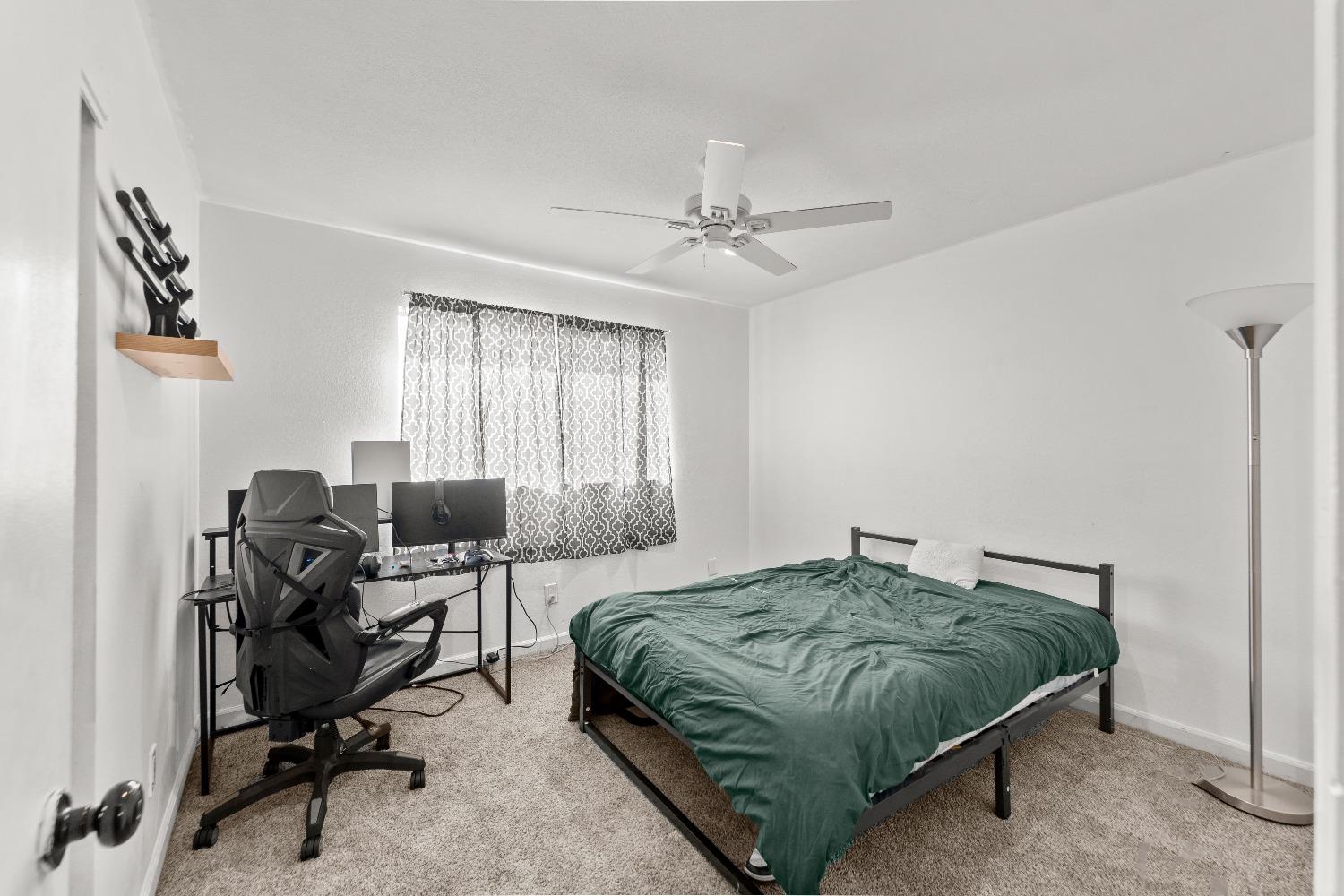 Detail Gallery Image 16 of 29 For 6160 Logan St, Sacramento,  CA 95824 - 4 Beds | 2 Baths