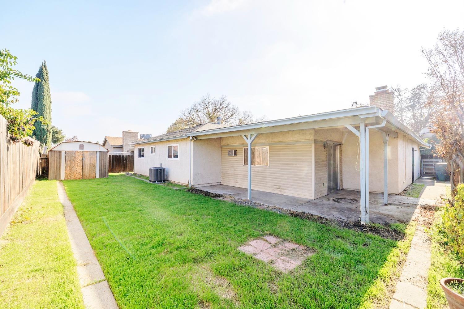 Detail Gallery Image 32 of 34 For 1601 San Carlos Ln, Modesto,  CA 95355 - 3 Beds | 2 Baths