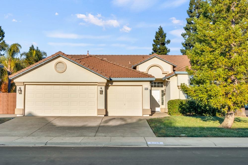 Detail Gallery Image 1 of 61 For 8759 Carissa Way, Elk Grove,  CA 95624 - 4 Beds | 2 Baths