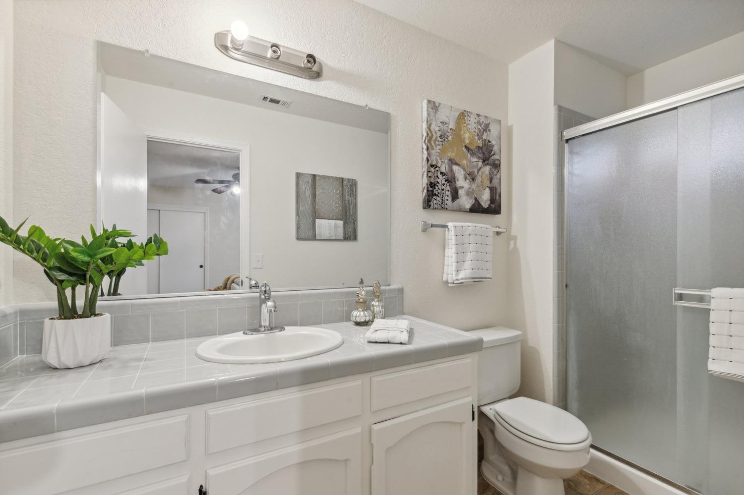 Detail Gallery Image 23 of 32 For 592 Hacienda Ave, Manteca,  CA 95336 - 3 Beds | 2 Baths