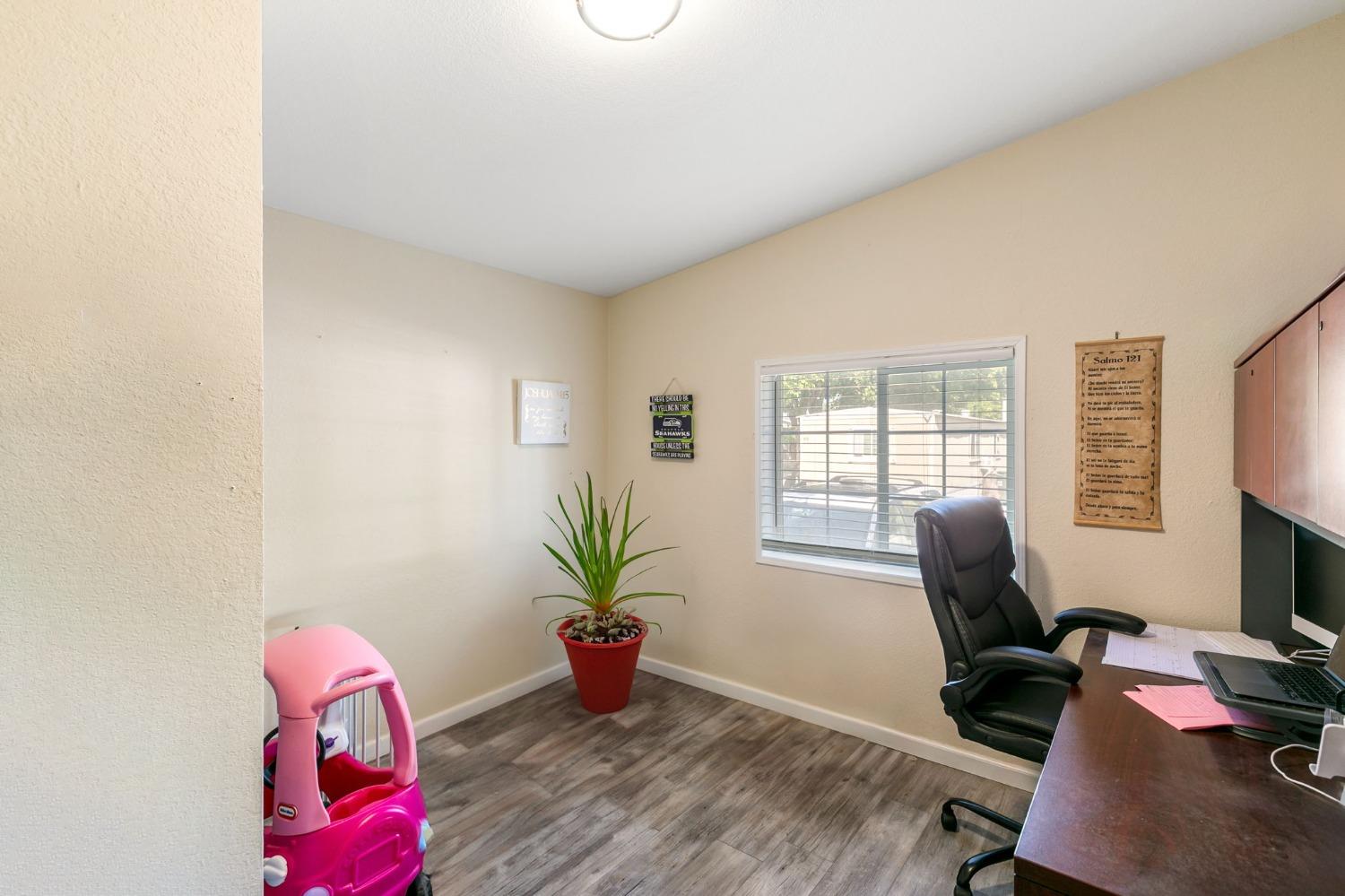 Detail Gallery Image 15 of 16 For 4731 Aljo Way, Sacramento,  CA 95838 - 3 Beds | 2 Baths