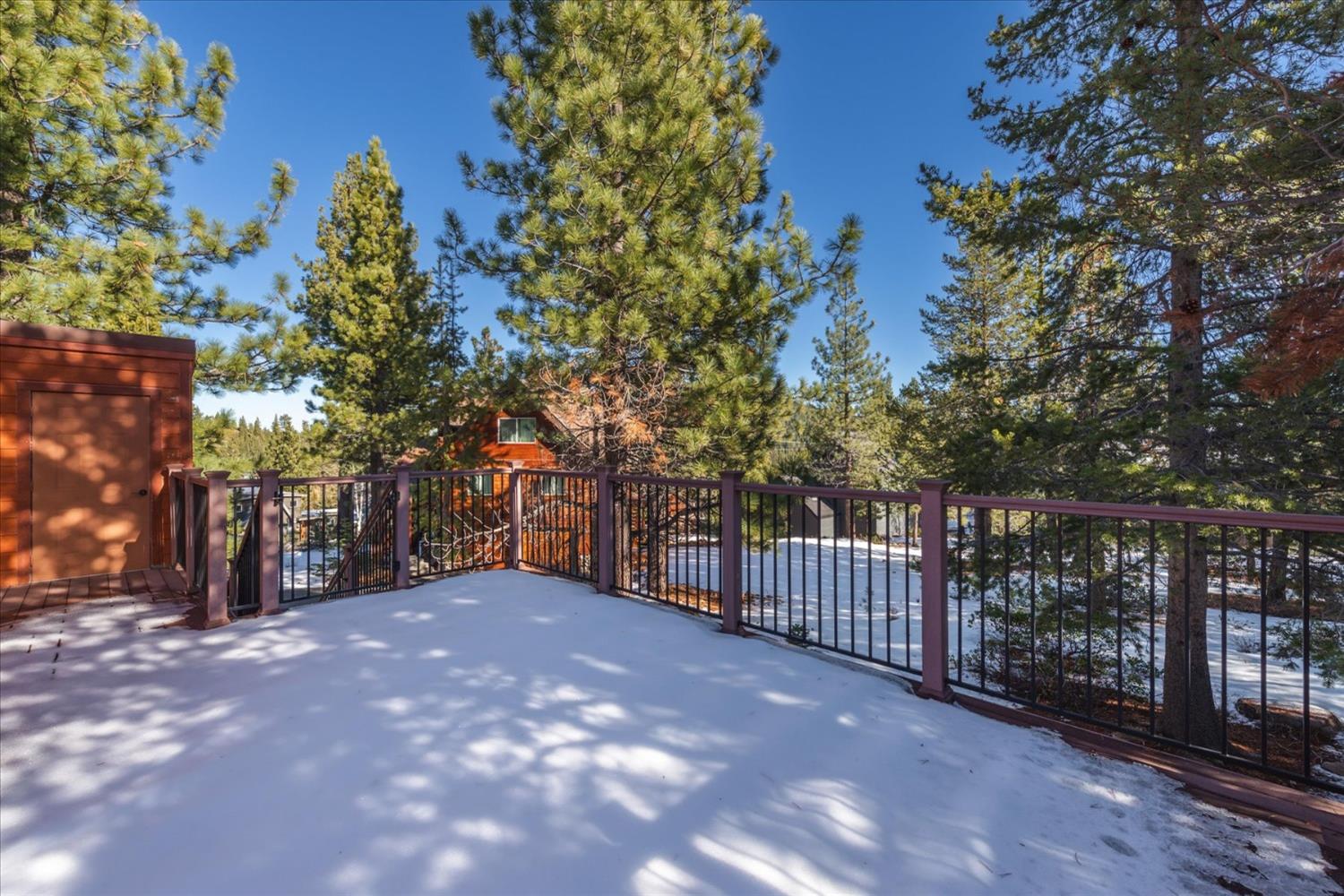 Detail Gallery Image 30 of 35 For 13286 Hillside Dr, Truckee,  CA 96161 - 4 Beds | 2 Baths