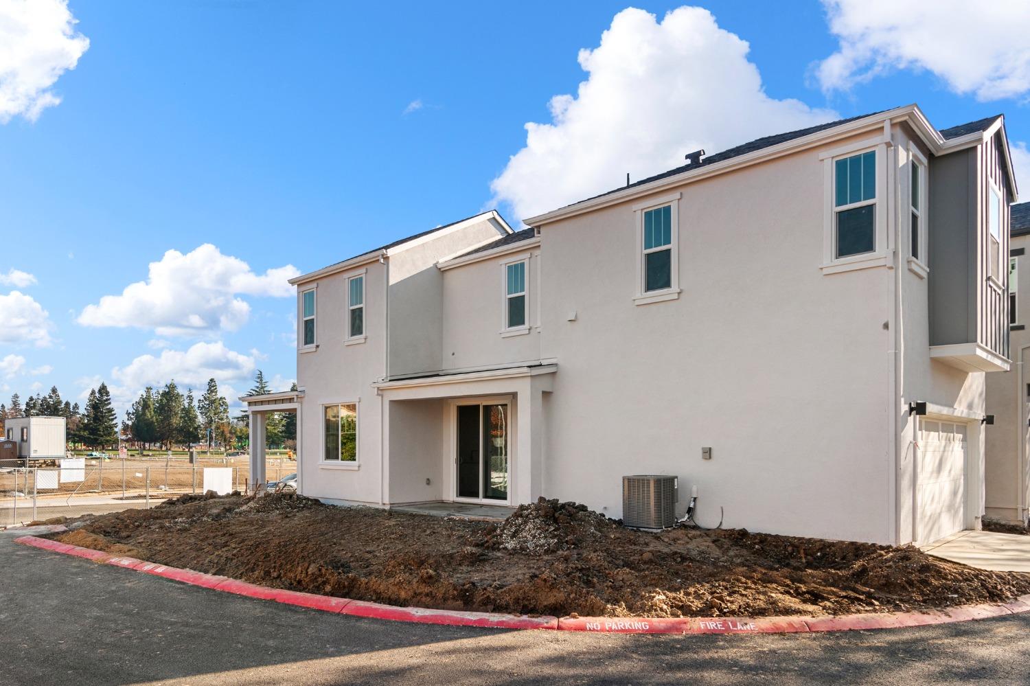 Detail Gallery Image 27 of 28 For 8612 Starburst Way, Sacramento,  CA 95823 - 4 Beds | 2/1 Baths