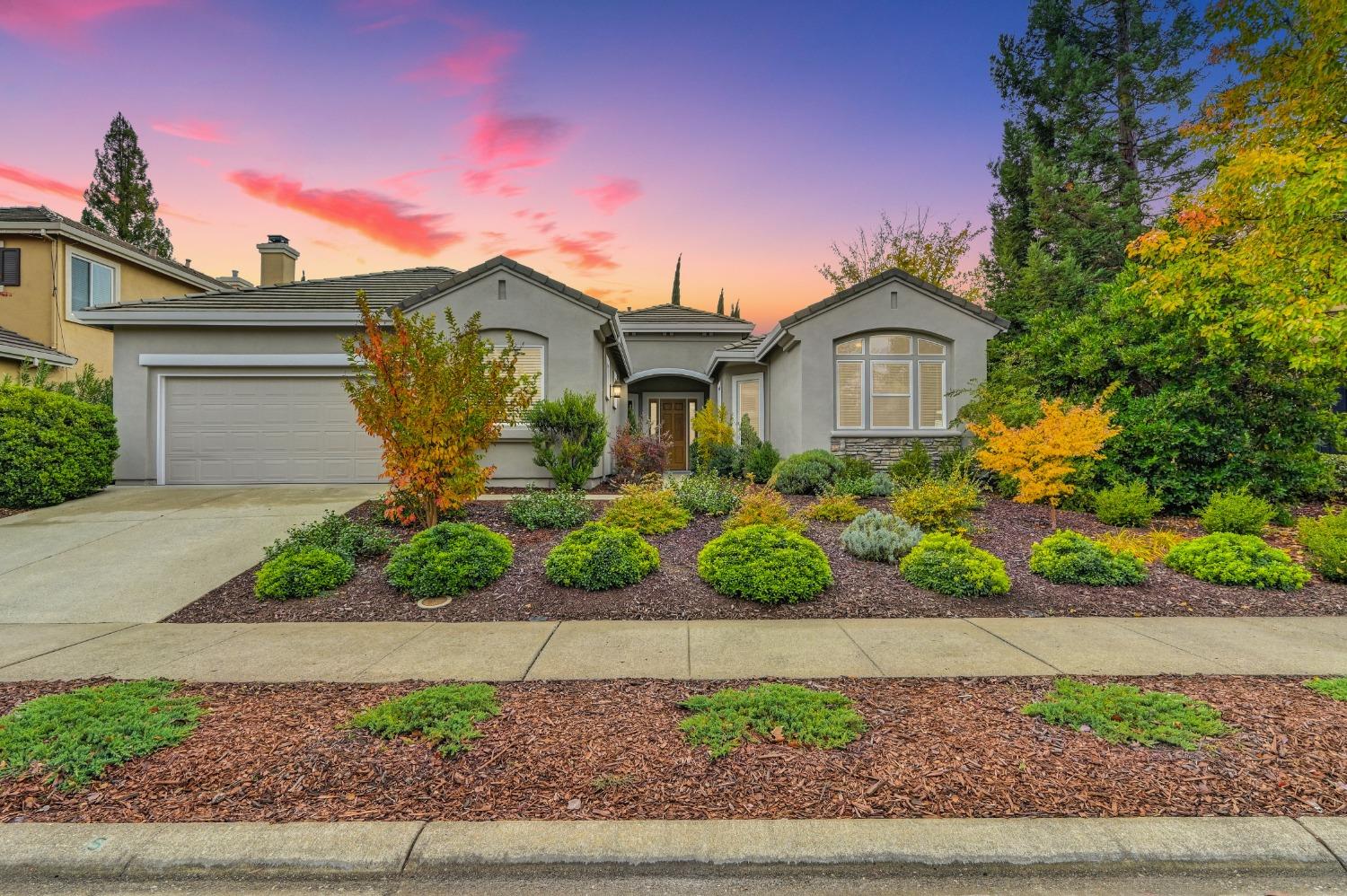 Detail Gallery Image 1 of 48 For 2209 Portmarnock Cir, Roseville,  CA 95678 - 4 Beds | 3 Baths