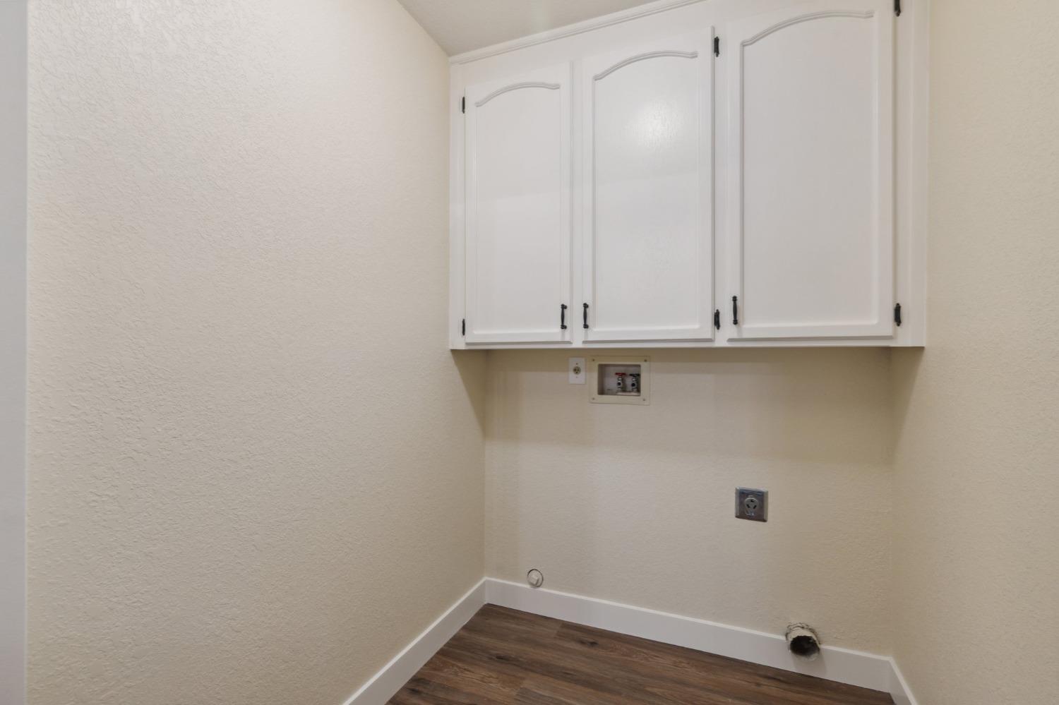 Detail Gallery Image 28 of 32 For 592 Hacienda Ave, Manteca,  CA 95336 - 3 Beds | 2 Baths