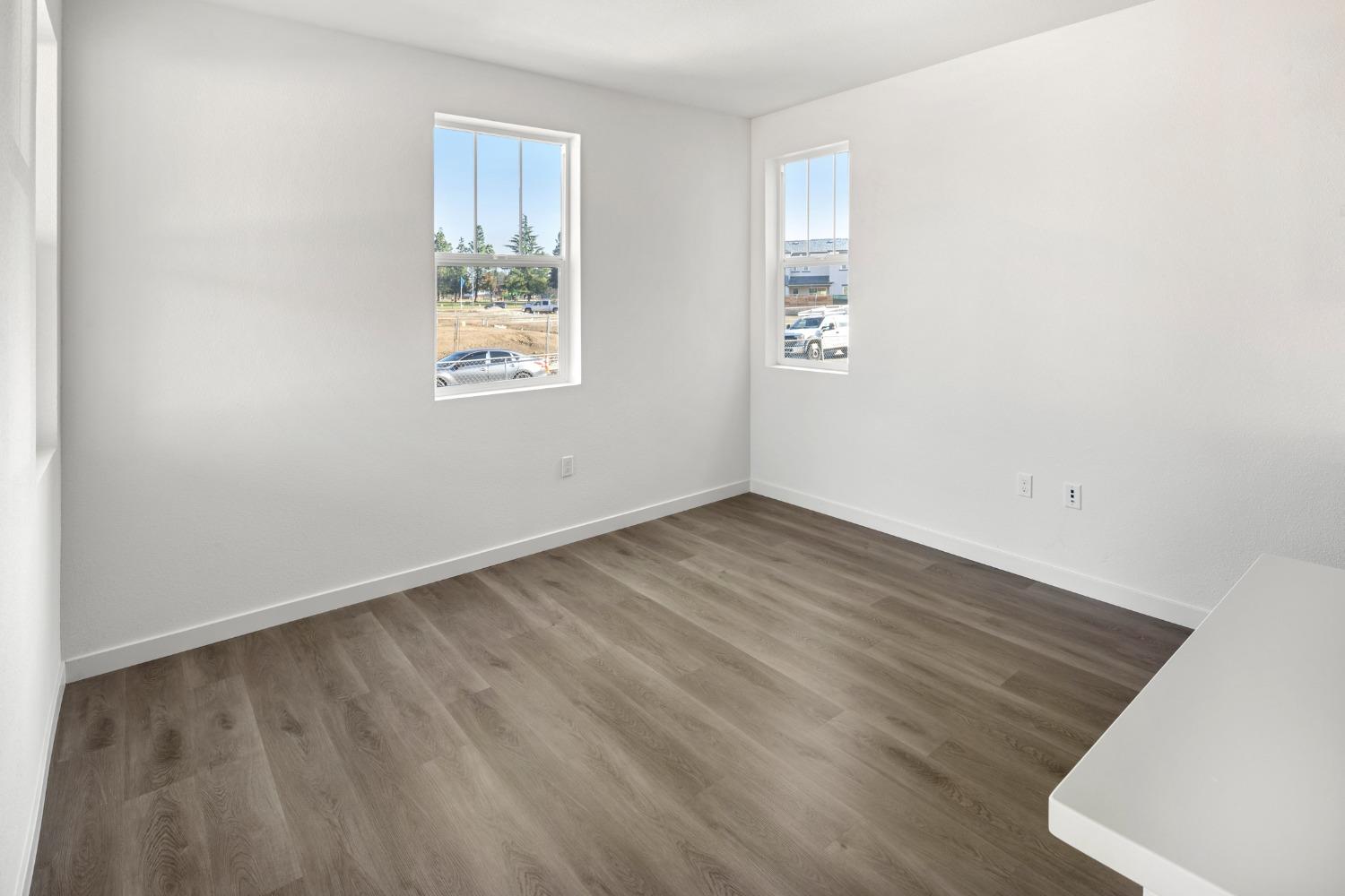 Detail Gallery Image 7 of 28 For 8612 Starburst Way, Sacramento,  CA 95823 - 4 Beds | 2/1 Baths