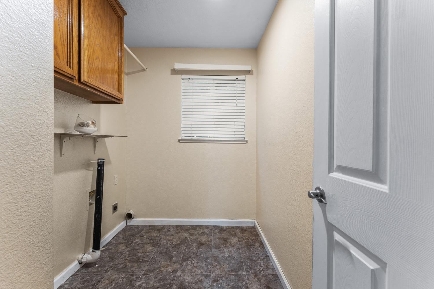 Detail Gallery Image 26 of 42 For 8367 Wheatland Dr, Sacramento,  CA 95828 - 3 Beds | 2 Baths