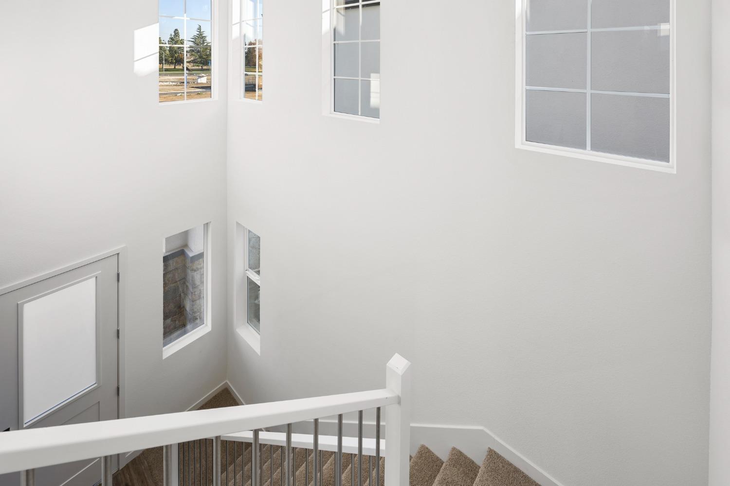 Detail Gallery Image 12 of 25 For 8618 Starburst Way, Sacramento,  CA 95823 - 3 Beds | 2/1 Baths