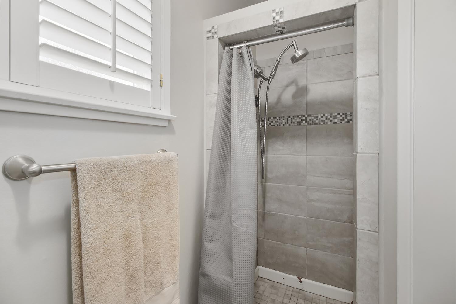 Detail Gallery Image 31 of 39 For 3708 Huff Way, Sacramento,  CA 95821 - 3 Beds | 2 Baths