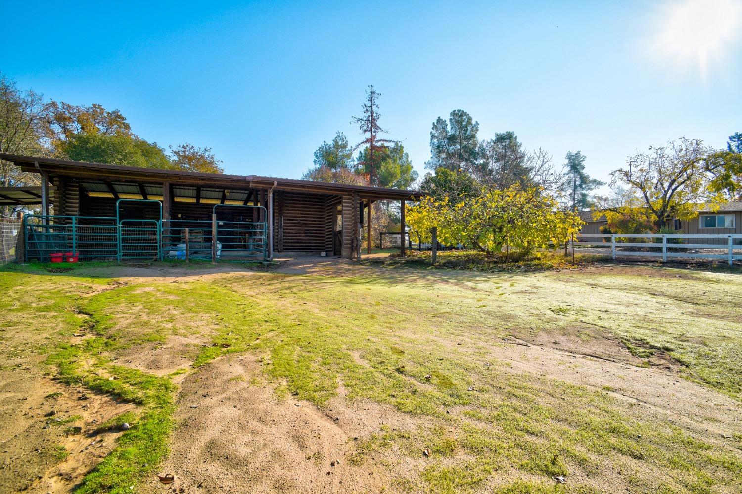 Detail Gallery Image 52 of 67 For 4353 Hussey Dr, Carmichael,  CA 95608 - 2 Beds | 2 Baths