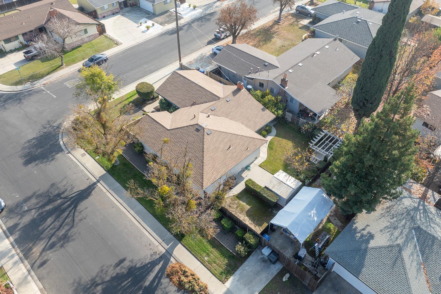 Detail Gallery Image 4 of 62 For 2321 Laguna Dr, Modesto,  CA 95350 - 3 Beds | 2 Baths