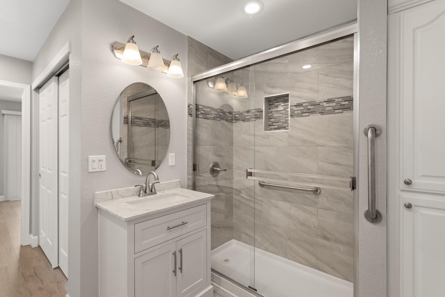 Detail Gallery Image 17 of 23 For 2375 Alta Garden Ln, Sacramento,  CA 95825 - 2 Beds | 2 Baths